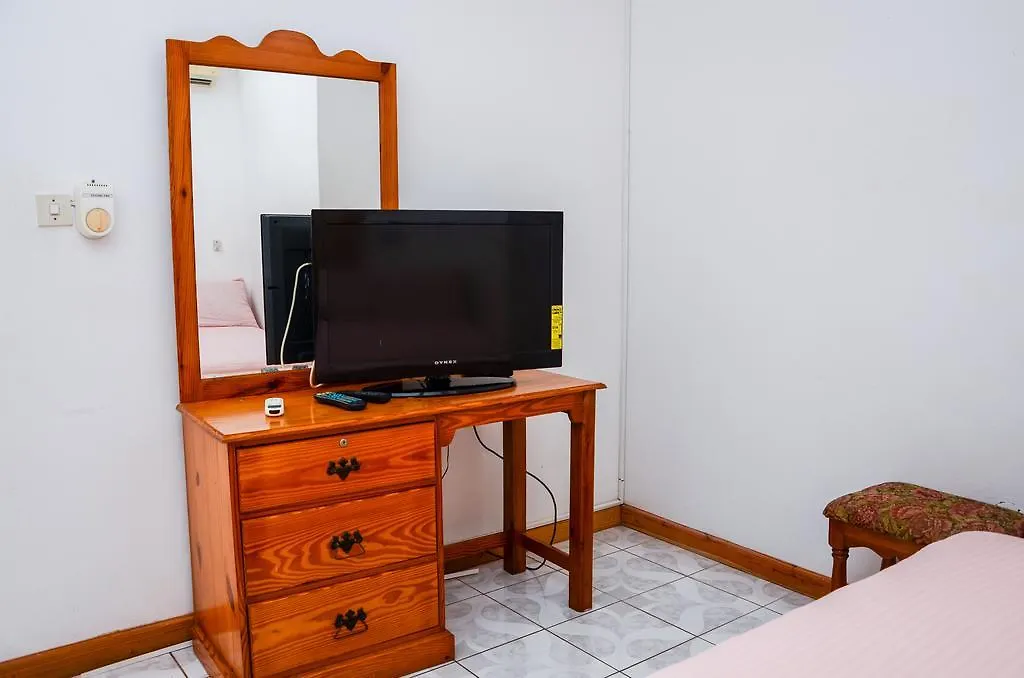 Vanvilla Guest House ネグリル